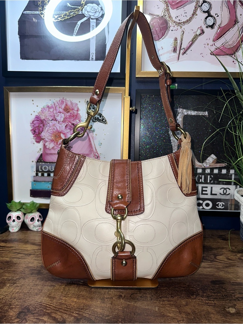 Vintage Coach Hamptons embossed signature leather hobo bag